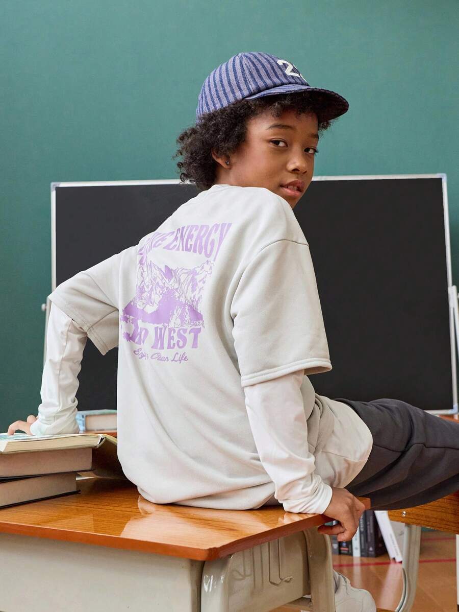 Camiseta casual de manga curta com caimento solto para meninas pré-adolescentes, camiseta com estampa de letras engraçadas nas costas, adequada para outono, uso diário no inverno, atividades ao ar livre, férias, moda urbana, festas e lazer - Cinza - Ver 1
