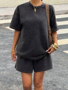 Muchica Conjunto de dos piezas de camiseta y pantalones cortos retro desgastados para mujer, adecuado para uso en la calle - Negro - Ver 5