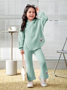 SHEIN Leap Crew 2 件装年轻女孩连帽套头衫，带不对称下摆和裤子套装 - 薄荷綠 - 查看 2