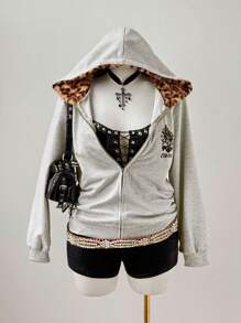 Sunspun 大码女式复古朋克/Y2K徽章字母印花拉链卫衣，配豹纹人造毛皮，秋冬套头衫，复古风 - 灰色 - 查看 1