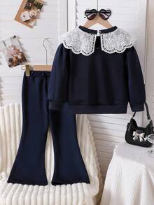 Genkimix Kids Bộ 2 món thời trang cho bé gái gồm áo nỉ tay phồng cổ tròn thêu họa tiết bướm màu trắng và quần ống rộng cạp chun, trang phục thể thao thường ngày, bộ quần áo mùa xuân/thu cho bé gái, quần áo bé gái, bộ áo cổ ren, bộ áo nỉ cổ ren, quần áo bé gái mùa thu đông. - Xanh đậm - Xem 2