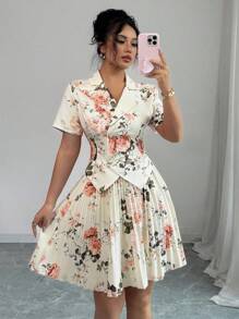 SHEIN Tall Random Print Elegant Commuter Collared Short Sleeve Ripped Waist Decorated With Double Metal Buttons Asymmetric Hem Elastic Waist A-Line Pleated Mini Skirt Women Suit Set - Apricot - View 5