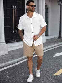 Manfinity Homme Plus Size Men's Textured Fabric Shirt & Shorts Set