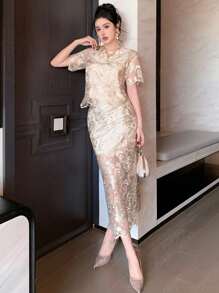 DAZY Women's Elegant Lace Round Neck Blouse And Skirt 2 Pieces Set - Beige - View 10