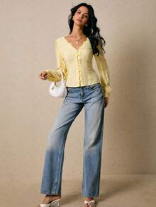 Poéselle Blouses jaunes, Blouse à boutons avec garniture en dentelle - Chemise vintage jaune pâle à manches bouffantes, Blouse décontractée à manches longues de couleur unie pour femmes, Blouse jaune col V avec garniture en dentelle, Vêtements d'automne pour femmes