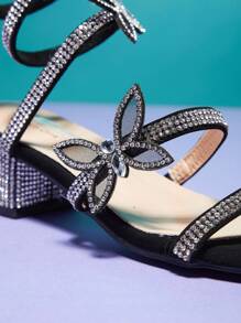 Mini mi Sandales de soirée noires à talons carrés avec brides à la cheville ornées de cristaux, papillons 3D et spirales - Talons sécuritaires pour le cosplay de princesse - Noir - Voir 4