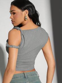 Denimoi Áo crop top nhún bèo lệch vai mùa hè - Màu Xám nhạt - Xem 4