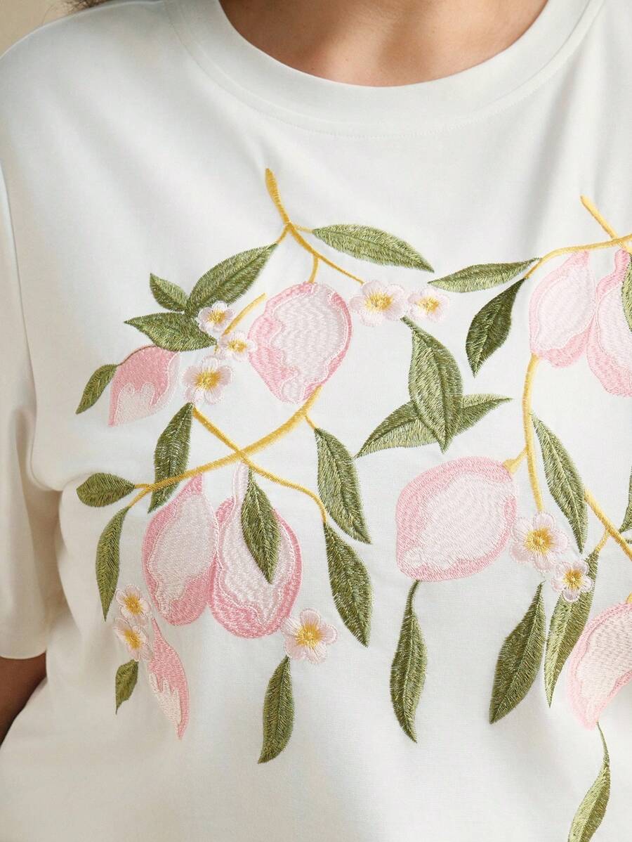 Anewsta Women's Plus Size Embroidered Knit Top T-Shirt, Spring/Summer New Arrival - White - View 1