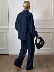 DAZY 女式宽松翻领长袖牛仔衬衫和宽松休闲裤两件套，休闲男女通用牛仔装 - 深色水洗藍 - 查看 5