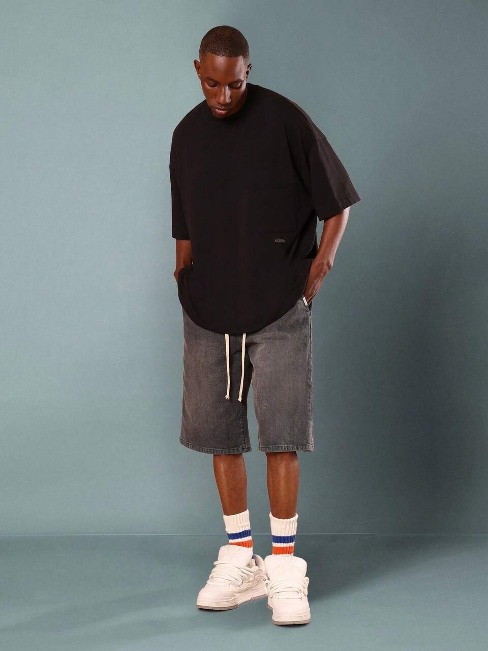 Calça Denim larga com cordão na cintura