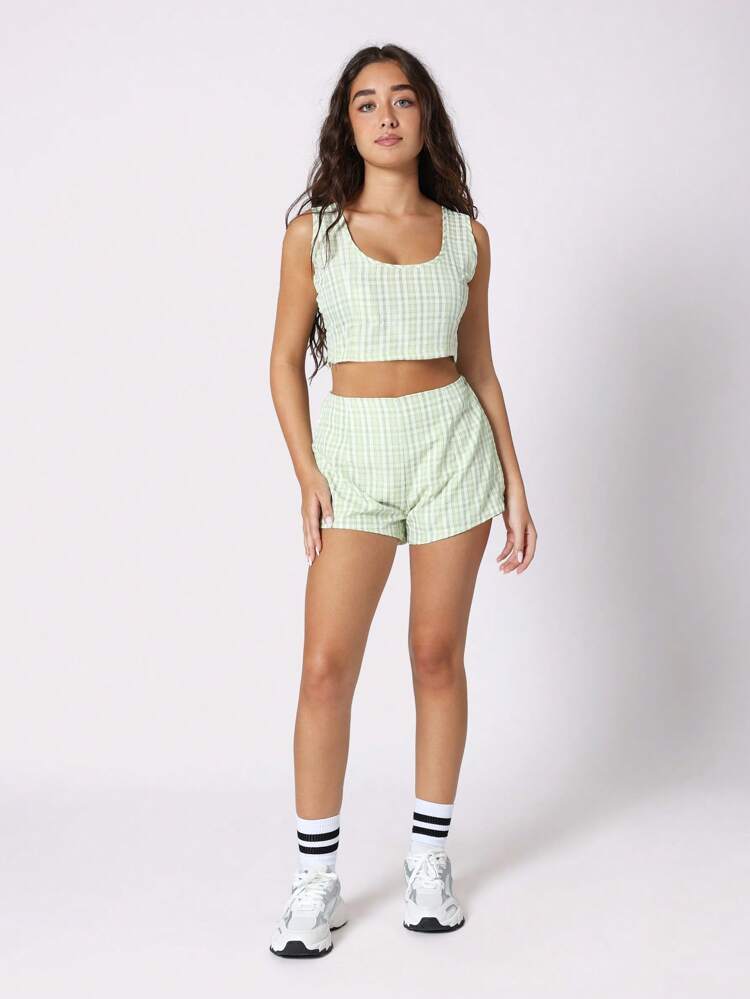 깅엄 체크 탱크탑과 하이웨이스트 반바지 세트