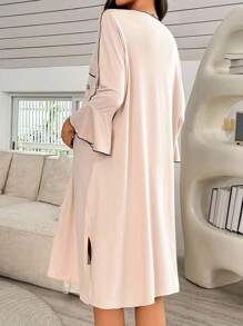 Moonlight&Mama 孕妇撞色滚边睡袍，喇叭袖，七分袖，前口袋，字母印花，家居服，秋冬季，舒适装扮 - 杏色 - 查看 2