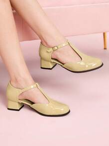 CUCCOO DOLLMOD Fashionable & Versatile Round Toe Thick Heel Hollow Out Women Flats - Apricot - View 3