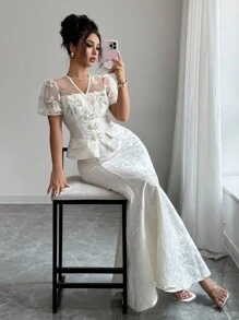 Elenzga 女士优雅时尚通勤休闲舒适奢华浪漫约会迷人复古假日网眼刺绣拼布短袖合身珍珠纽扣纯色纹理美人鱼蕾丝提花两件套（随机花卉图案） - 杏色 - 查看 3