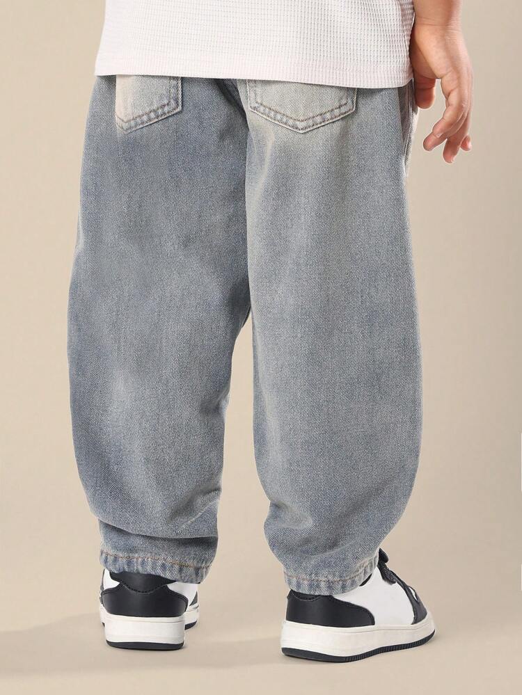 Korean Barrel Leg Jeans With Curved Seams And Relaxed Fit