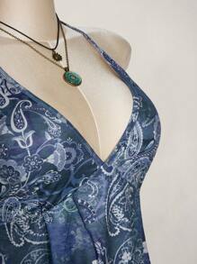 SHEIN ICON Blusa hippie de estilo boho para mujer de talla grande, de verano y primavera, con escote halter, cuello en V, estampado retro y espalda descubierta, para salir y vacaciones - Agua verde azul - Ver 5