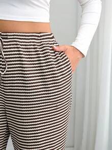 SHEIN Tall CURVE Pantalones de pierna ancha con textura de rayas y cordón para tallas grandes - Marrón - Ver 7