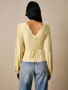 Poéselle Blouses jaunes, Blouse à boutons avec garniture en dentelle - Chemise vintage jaune pâle à manches bouffantes, Blouse décontractée à manches longues de couleur unie pour femmes, Blouse jaune col V avec garniture en dentelle, Vêtements d'automne pour femmes