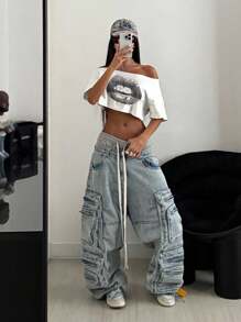 StreetHx 女式不对称领口短款 T 恤，朋克亚文化唇印白色短袖上衣