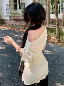 DAZY 夏季修身雪纺露肩短袖衬衫，优雅百搭，适合办公室、派对、婚礼等场合，荷叶边下摆，尽显女性魅力。 - 米色 - 查看 5