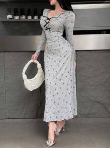 Feyla فستان أنيق بأكمام طويلة وقصير إلى الركبة مطبوع بنقشة الفراشة - رمادي - مشاهدة 4