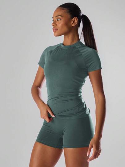 Musera Sport Camiseta deportiva de manga corta de unicolor, pantalones cortos activos cómodos para hacer ejercicio, gimnasio, correr, club de corredores, pádel, tenis, pickleball, fitness, otoño, yoga, pilates, uso diario casual