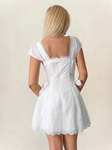 Sweetina Vestido mini con decoración de lazo bordado hidrosoluble - Blanco - Ver 8