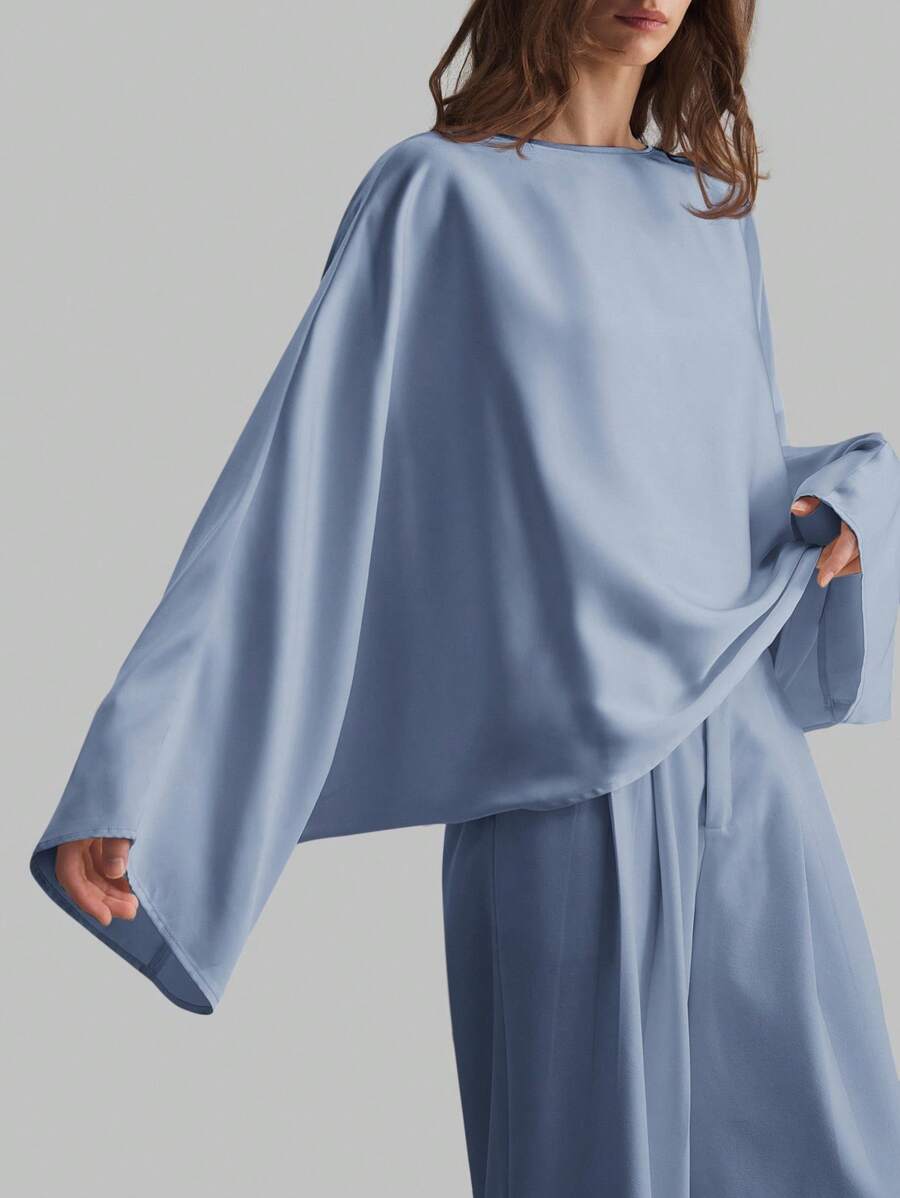 Ontre 女教师，秋季女装，2025秋季女装系列，缎面蓝灰色超大露肩简约优雅商务休闲女装，黑色船领长袖复古返校风女教师基础款上衣，返校女装办公室装