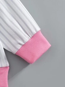 SHEIN Outfit casual per ragazze giovani composto da maglietta a maniche lunghe con stampa a righe e lettera, e pantaloni a zampa