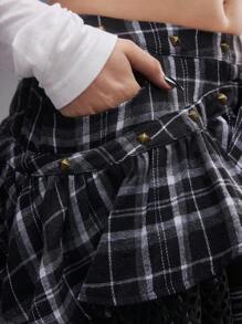 ROMWE Grunge Punk 夏季海滩毕业复活节裙子女音乐会纳什维尔节摇滚铆钉水钻肩带无袖格子复古 Y2K 拼布红蓝蕾丝网眼街头不对称下摆低腰女裙 - 黑色 - 查看 6