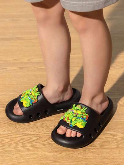 TEENAGE MUTANT NINJA TURTLES | SHEIN 可爱卡通男童拖鞋，儿童速干浴室拖鞋，轻便耐用的EVA材质，适合居家、浴室、游乐场、游泳池、海滩等室内外场所穿着。