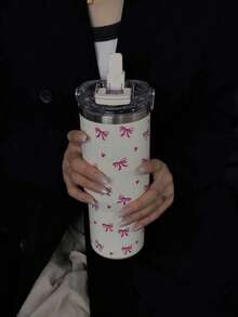 1 قطعة كوب عازل للحرارة والبرودة سعة 900 مل/33.44 أونصة بتصميم قلب وفيونكة، زجاجة مياه كبيرة السعة مع مقبض وقش، غطاء للشرب من الجانبين، للسفر والخارج والرياضة والمدرسة، هدية عيد - متعدد الألوان - مشاهدة 6