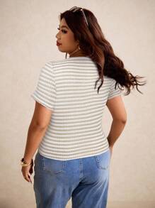 Elaquor 大码夏季休闲通勤条纹纽扣T恤 - 杏色 - 查看 2