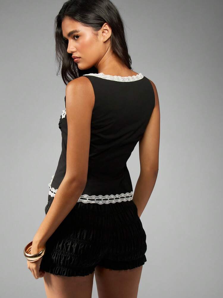 MISSGUIDED Ruched Bustier Corset Top With White Lace Trim Detail Evening Party Festival Fashion Stylish Chic Spring Summer Wear