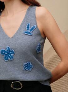 Anewsta 时尚V领无袖钩针3D花卉装饰女式背心 - 灰色 - 查看 2