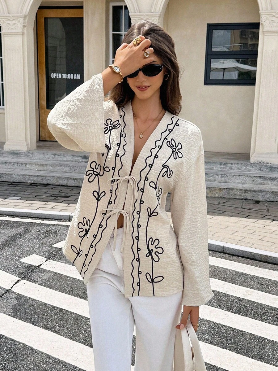 Serisse 女式花卉印花落肩长袖前系带休闲常规夹克 - 杏色 - 查看 1