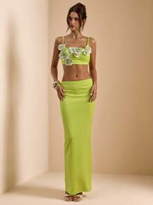 SHEIN BAE 2 pièces Ensemble pour femme Top de débardeur à bretelles fines avec ornements de couleur unie jaune vert et jupe longue à taille basse. Convient pour la plage, la villégiature d'été. Ensemble décoré de fleurs 3D, robe pour le petit-déjeuner. - Vert - Voir 3
