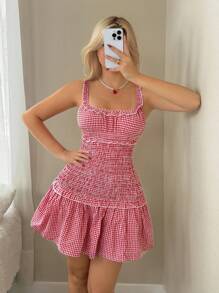 Sweetina Women's Spring/Summer Seaside Vacation Pastoral Style Picnic Sweet Cute Innocent Sexy Hottie Millennial Style Y2K Ruffled U-Neck Chest Ruffles Red And White Plaid Pull-On Low-Waist Mini Dress - Red and White - View 3