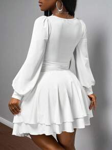 Slaydiva 2025 Frühherbst Neue Einfache Lässige Grundlegende Sport Süße Quadratischer Ausschnitt Puffärmel Langarm Geraffter Doppellagiger Locker Schwingender Rock A-Linie Rock Mehrlagiger Saum Weißes Damen Mini Kleid