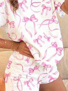 Set Piyama Motif Pita Busur Merah Muda yang Lucu, Pakaian Tidur Rumahan Musim Panas untuk Remaja Putri, Set Piyama Kaos Lengan Pendek Leher Bulat dan Celana Pendek Warna Merah Muda dan Putih - MultiWarna - View 4