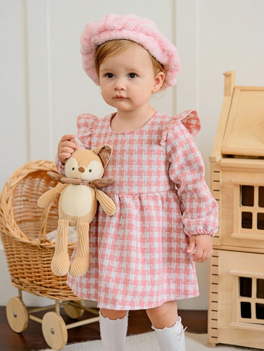 SHEIN A Pink, Sweet, Fashionable And Cute Long-Sleeved Zipped Round-Neck Plaid Dress For Baby Girls And A Pink Arctic Wool Hat As Accessories Are Essential For Daily Wear - Pink - View 1