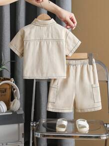 SHEIN Baby Jungen Set aus einfarbigem, modischem Hemd mit Utility-Kragen und kurzen Hosen, schlicht und elegant, geeignet für den Sommer, Baby-Jungen Kleidung, Kinderkleidung, Kleinkind-Kleidung, Baby-Outfit, Baby-Oberteile, Baby-Jungen Hemd, 6 Monate - 3 Jahre - Weiss - Übersicht 2