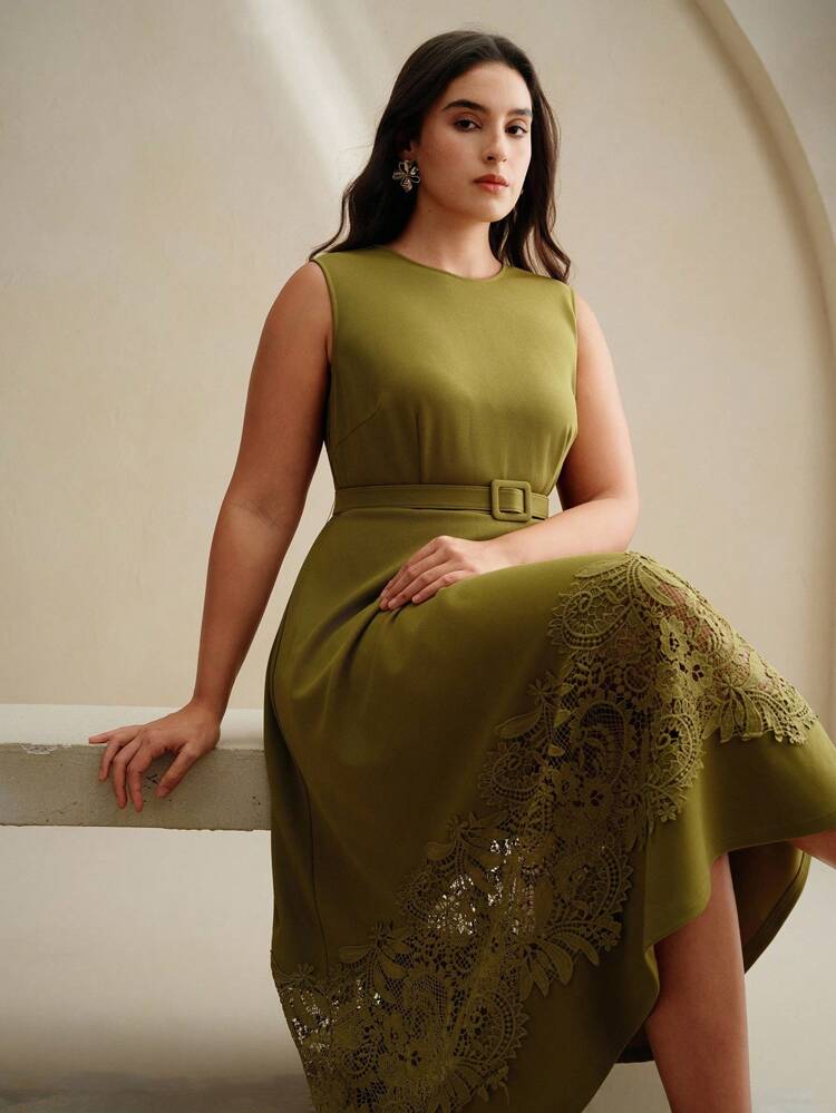 Women's Delicate Lace Patchwork Waist Cinched Dress