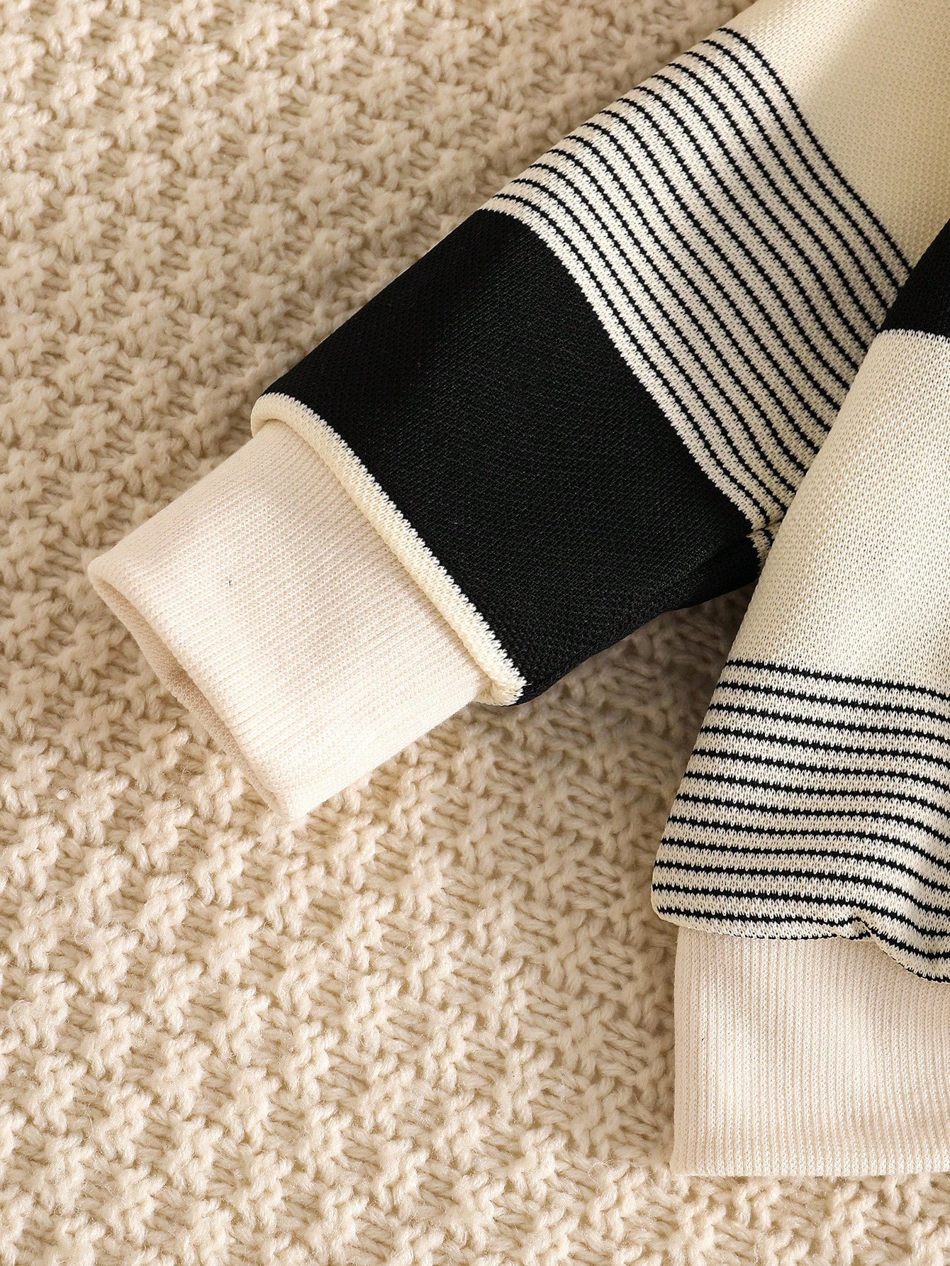 طقم بلوزة رياضية وبنطلون للأطفال الصبيان مطرز بدب...