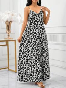 SHEIN Lady 豹纹女式长裙 女士波西米亚风露背女式宽松长裙 女士连衣裙 宽松露肩生日和活动礼服/节日礼服 度假服装 女士波西米亚风/波西米亚风女装 吊带上衣 非洲女装 女士连衣裙 女士夏季热带连衣裙 新品 女士连衣裙 沙滩裙 复活节连衣裙/女士复活节连衣裙/女士复活节服装 女士夏季连衣裙