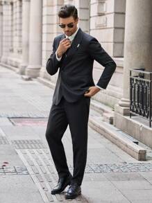 Manfinity Bizformal Men's Casual Business Suit Set Is Made From High-Quality, Lightweight, And Breathable Fabric, Offering A Structured Yet Stylish Look. Combining Modern Minimalism With Classic Business Elements, It Conveys Refined Sophistication. The Slim Fit And Tailored Cut Flatter All Body Types And Ages. Classic Versatile Colors Pair Well With Shirts, T-Shirts, Leather Or Casual Shoes, Making It Suitable For The Office, Trips, Gatherings, Commuting, Or Travel. Simple Yet Elegant, Wrinkle-Resistant, And Easy To Care For-Ideal For Photos And Street Style. Comfortable And Skin-Friendly For Spring, Summer, And Autumn. A Practical And Tasteful Gift.Men's Casual Gentleman Suit Set, A Single Piece Can Easily Handle Commuting, Maintain Gentleman Style, Simple Design, Comfortable Wear