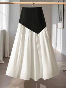 Franclia Women's Elegant Vintage Patchwork Pleated A-Line Black High Waisted Skirt Vacation Outfits Woman - Black and White - View 2