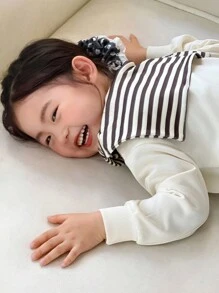 SHEIN Genkimix Kids Young Girls Cute Striped Shawl Paired With Apricot Crew Neck Long Sleeve Comfortable Sweatshirt, Autumn/Winter - Apricot - View 6