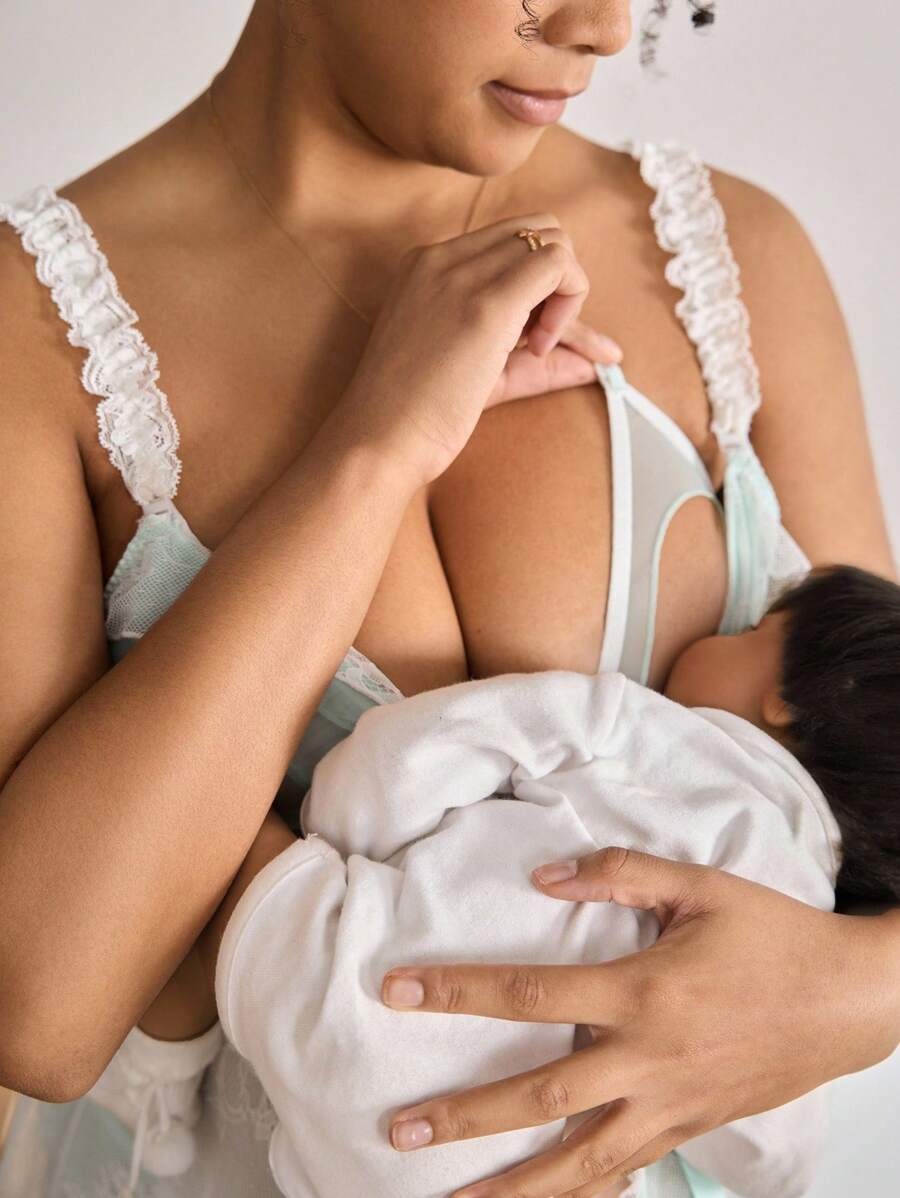 Moonlight&Mama 2pcs Bra Menyusui dengan Penutup Depan Motif Renda dan Pita, & Pakaian Tidur Hamil Nyaman Warna Putih Musim Panas Set Lingerie Ukuran Plus - Mint Green - View 1