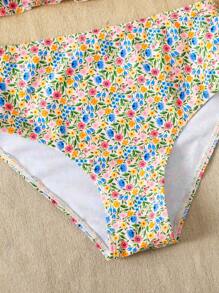 SHEIN 青少年女孩可爱休闲碎花针织泳衣套装，适合春夏季、度假、海滩